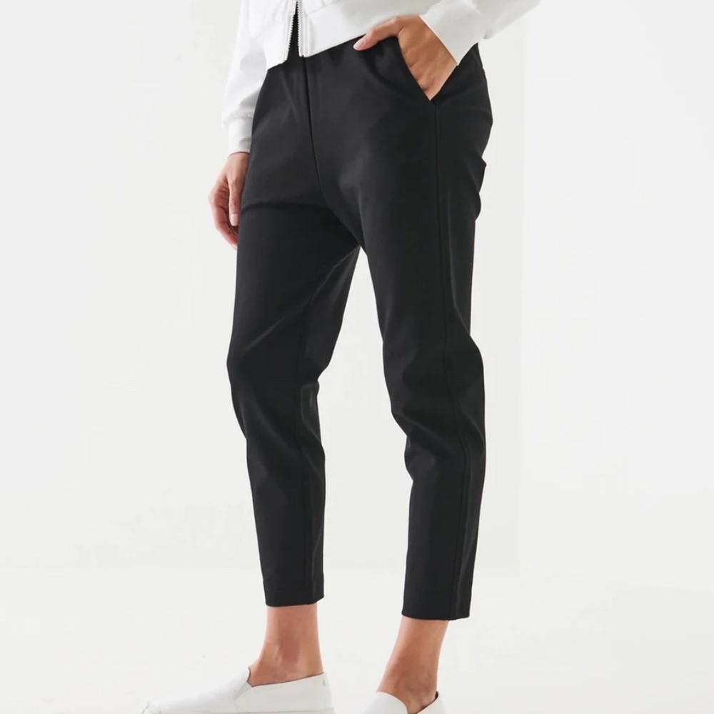 Women’s Black Tapered Ankle Trousers